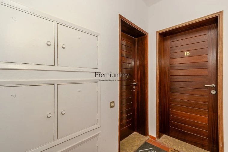 Apartamento T1 para Venda em Albufeira e Olhos de Água Foto 35