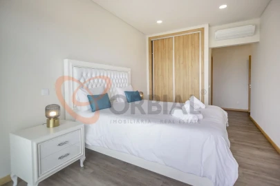 Apartamento T3 para Venda em Albufeira e Olhos de Água