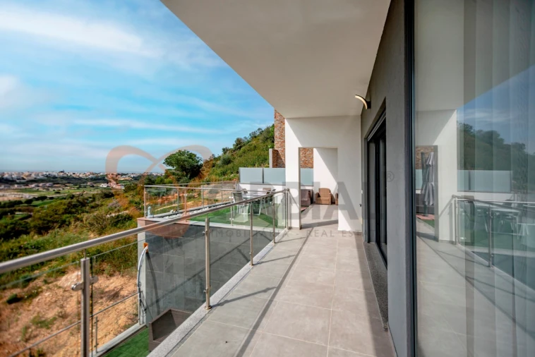 Apartamento T3 para Venda em Albufeira e Olhos de Água Foto 8