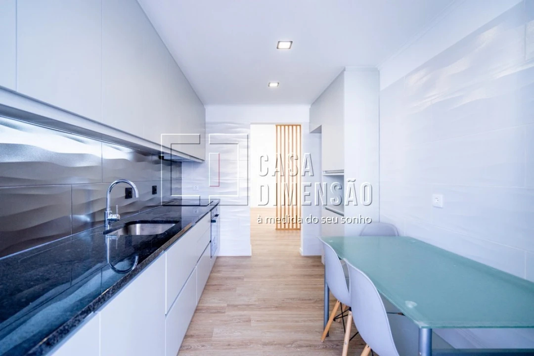 Apartamento T2 para Venda em Cascais e Estoril Foto 2