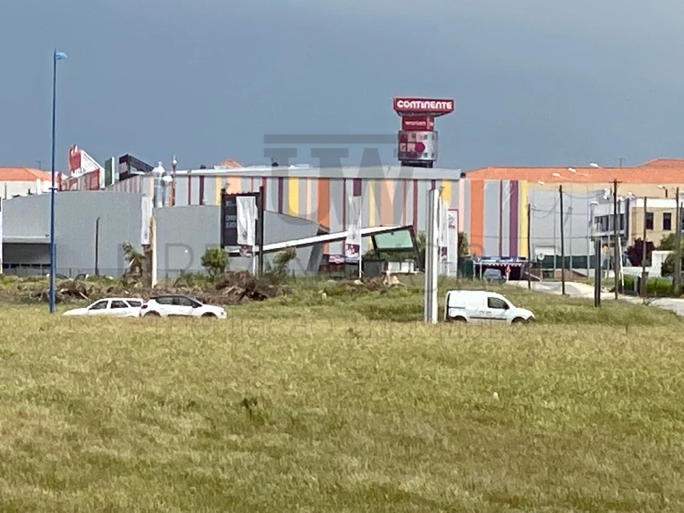 Terreno Comércio / Armazém para Venda em Montijo e Afonsoeiro Foto 2