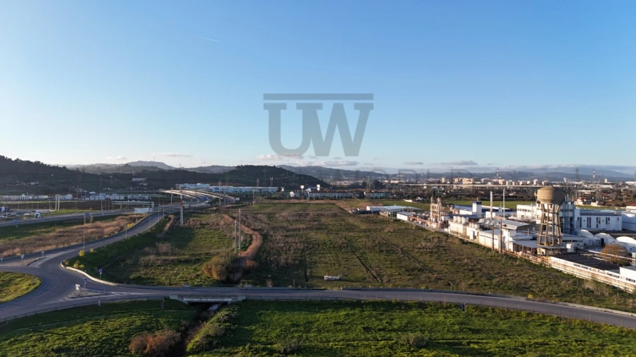 Terreno Comércio / Armazém para Venda em Vila Franca de Xira Foto 5