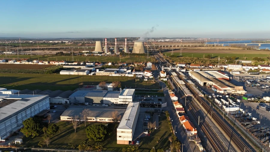 Terreno Comércio / Armazém para Venda em Vila Franca de Xira Foto 21