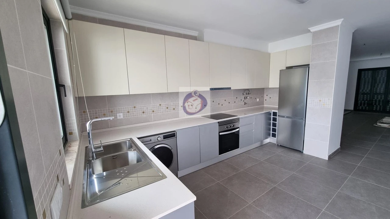 Apartamento T2 para Venda em Moncarapacho e Fuseta Foto 5