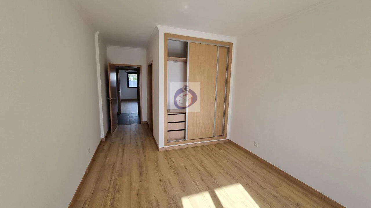 Apartamento T2 para Venda em Moncarapacho e Fuseta Foto 8