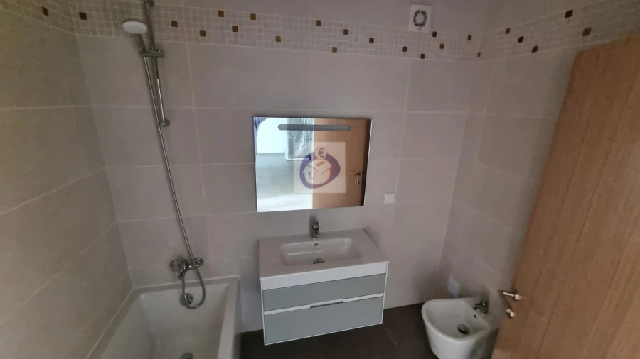 Apartamento T2 para Venda em Moncarapacho e Fuseta Foto 12