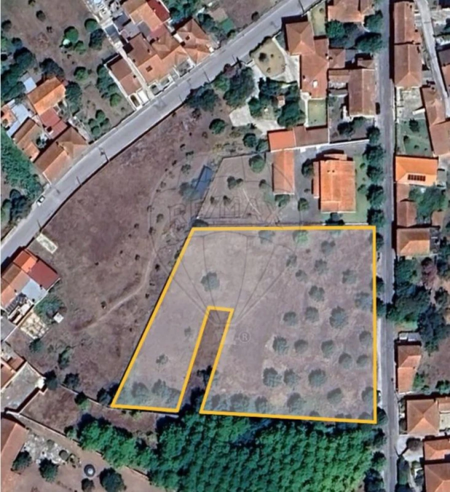 Terreno para Venda em Tamengos, Aguim e Óis do Bairro Foto 1