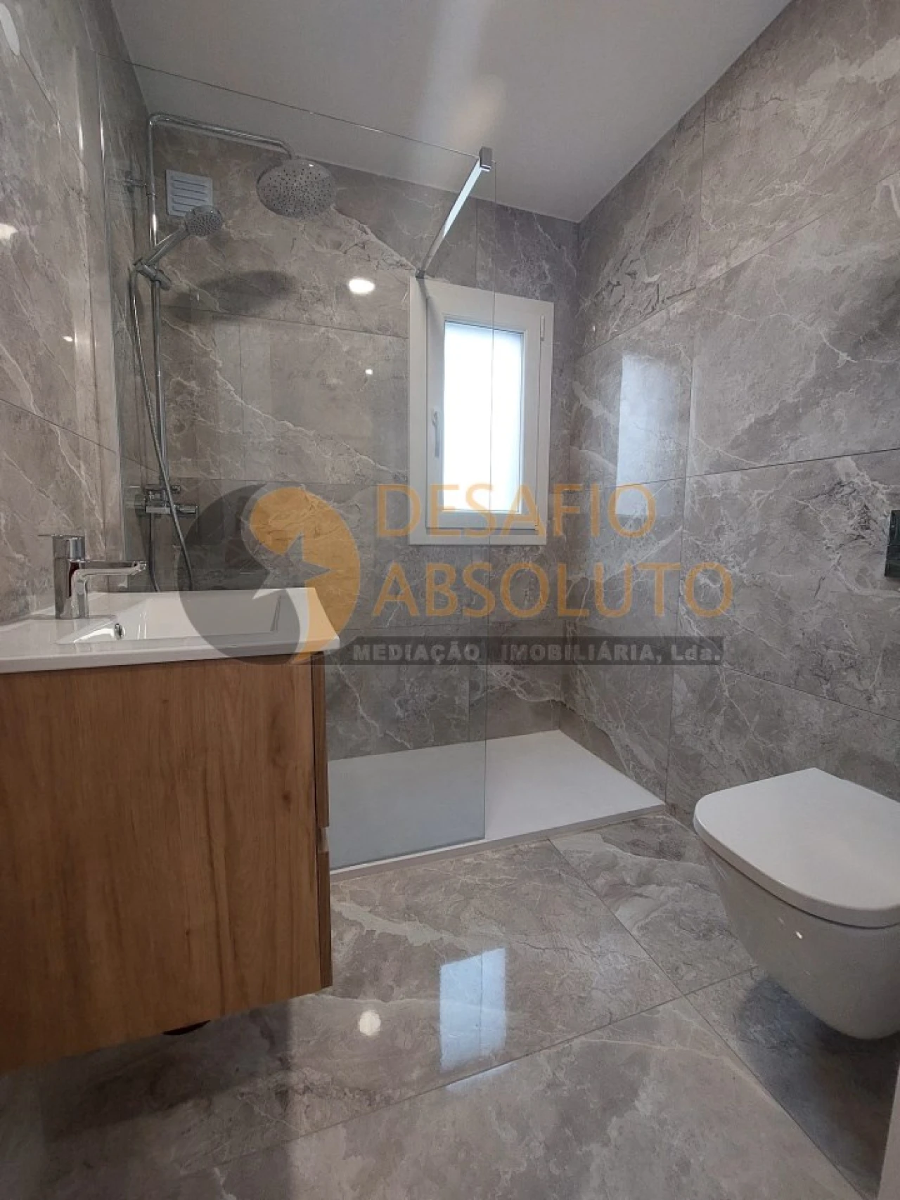 Moradia T4 para Venda em Quinta do Anjo Foto 17