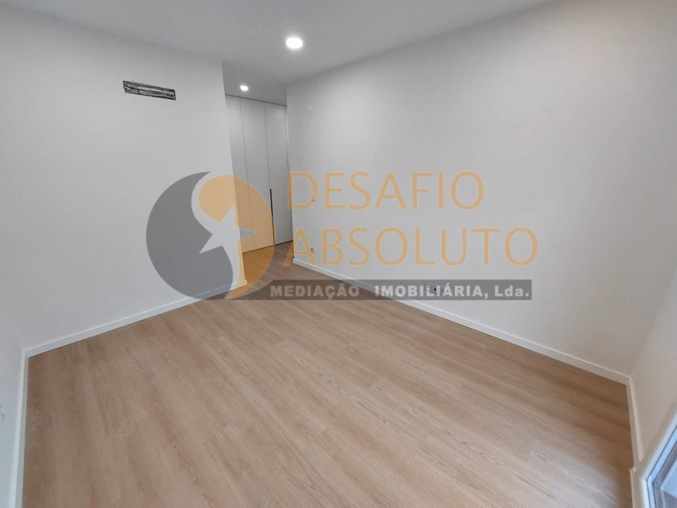 Moradia T4 para Venda em Quinta do Anjo Foto 15
