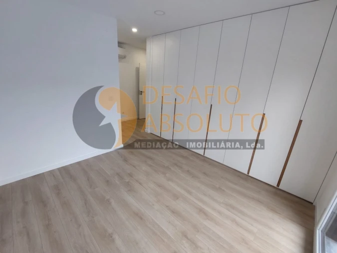 Moradia T4 para Venda em Quinta do Anjo Foto 10