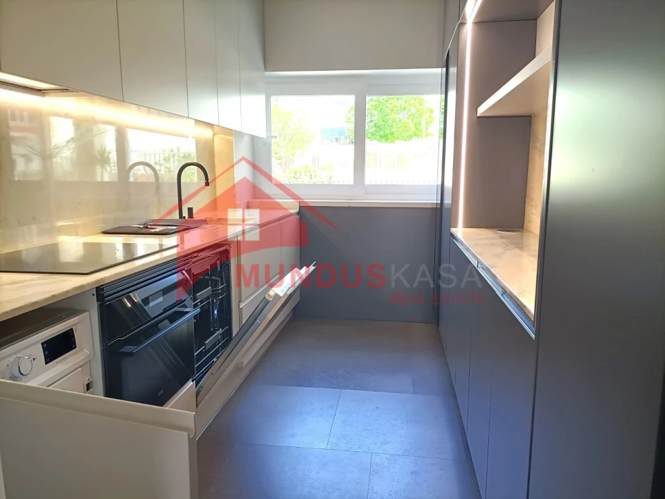 Apartamento T3 para Venda em Sesimbra (Santiago) Foto 11