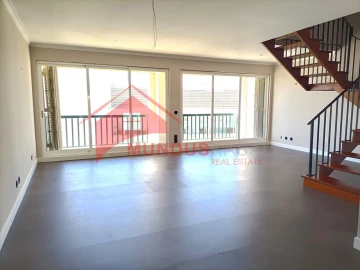 Apartamento T3 para Venda em Sesimbra (Santiago)