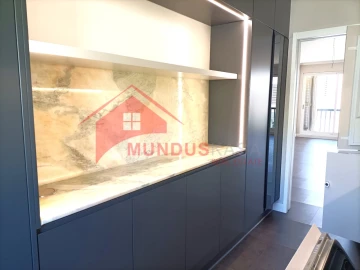 Apartamento T3 para Venda em Sesimbra (Santiago)