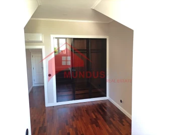 Apartamento T3 para Venda em Sesimbra (Santiago)