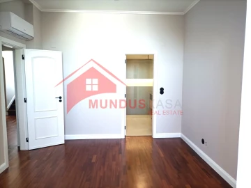 Apartamento T3 para Venda em Sesimbra (Santiago)