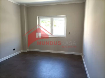 Apartamento T3 para Venda em Sesimbra (Santiago)