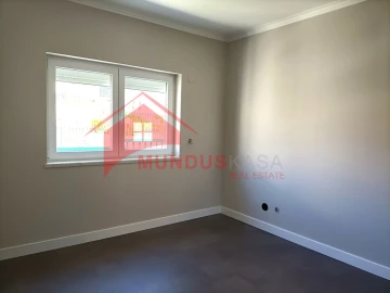 Apartamento T3 para Venda em Sesimbra (Santiago)