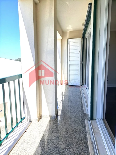 Apartamento T3 para Venda em Sesimbra (Santiago)