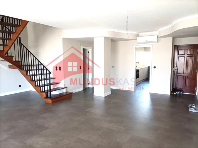 Apartamento T3 para Venda em Sesimbra (Santiago) Foto 3