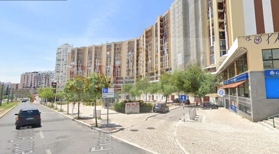 Escritório para Venda em Almada, Cova da Piedade, Pragal e Cacilhas