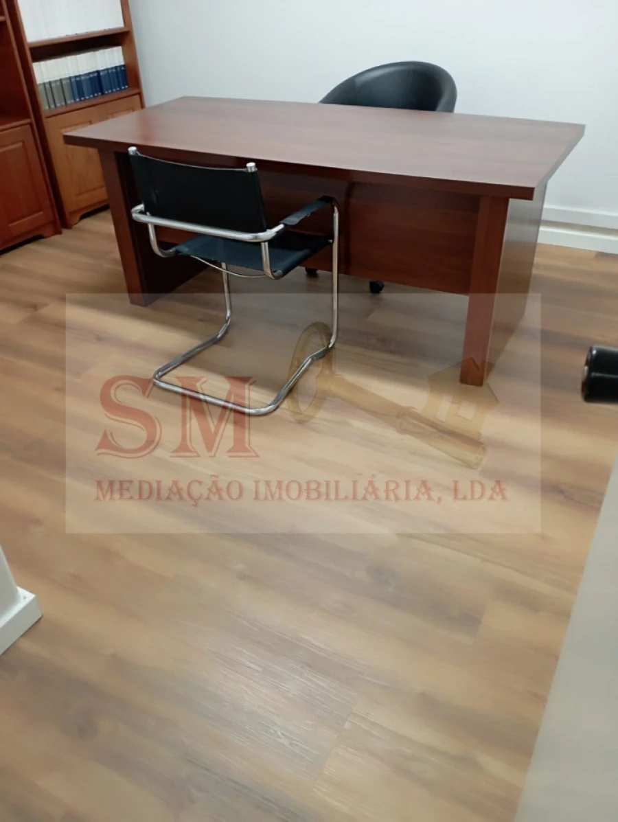 Escritório para Venda em Almada, Cova da Piedade, Pragal e Cacilhas Foto 8