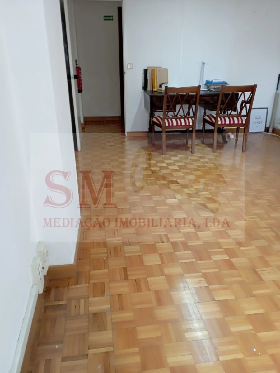 Escritório para Venda em Almada, Cova da Piedade, Pragal e Cacilhas Foto 10