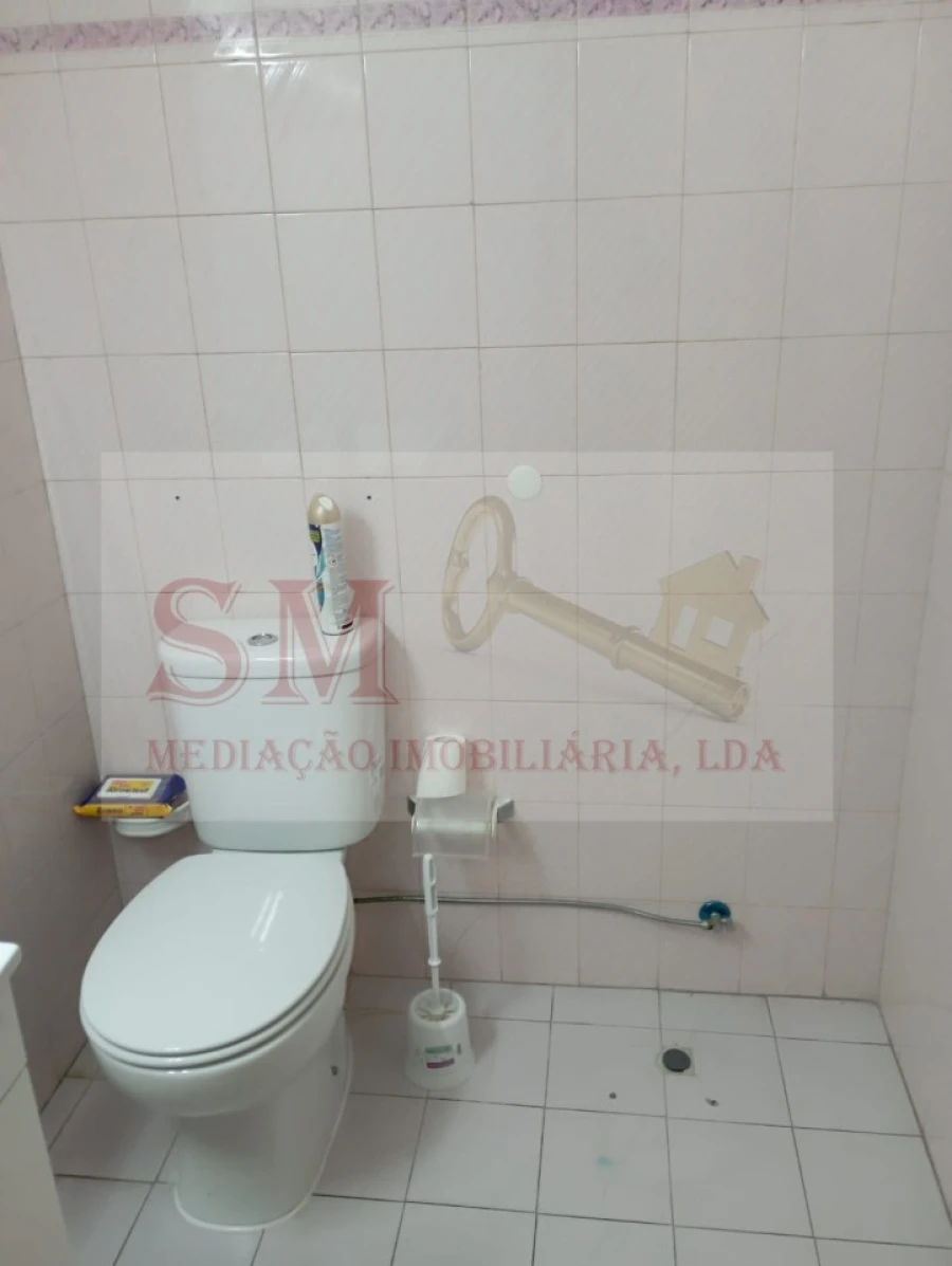 Escritório para Venda em Almada, Cova da Piedade, Pragal e Cacilhas Foto 11