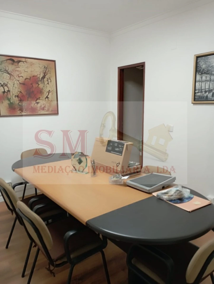 Escritório para Venda em Almada, Cova da Piedade, Pragal e Cacilhas Foto 16
