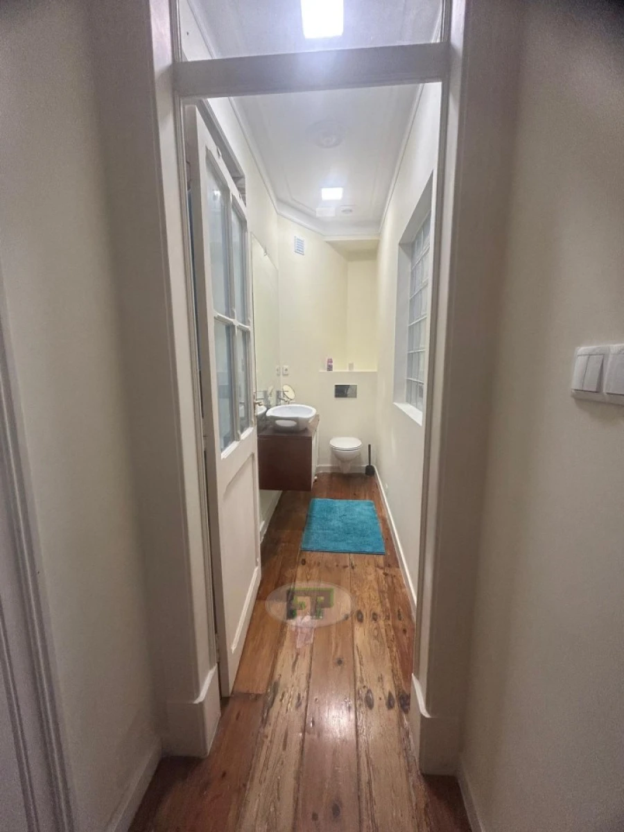 Apartamento T2 para Venda em Santa Maria Maior Foto 13