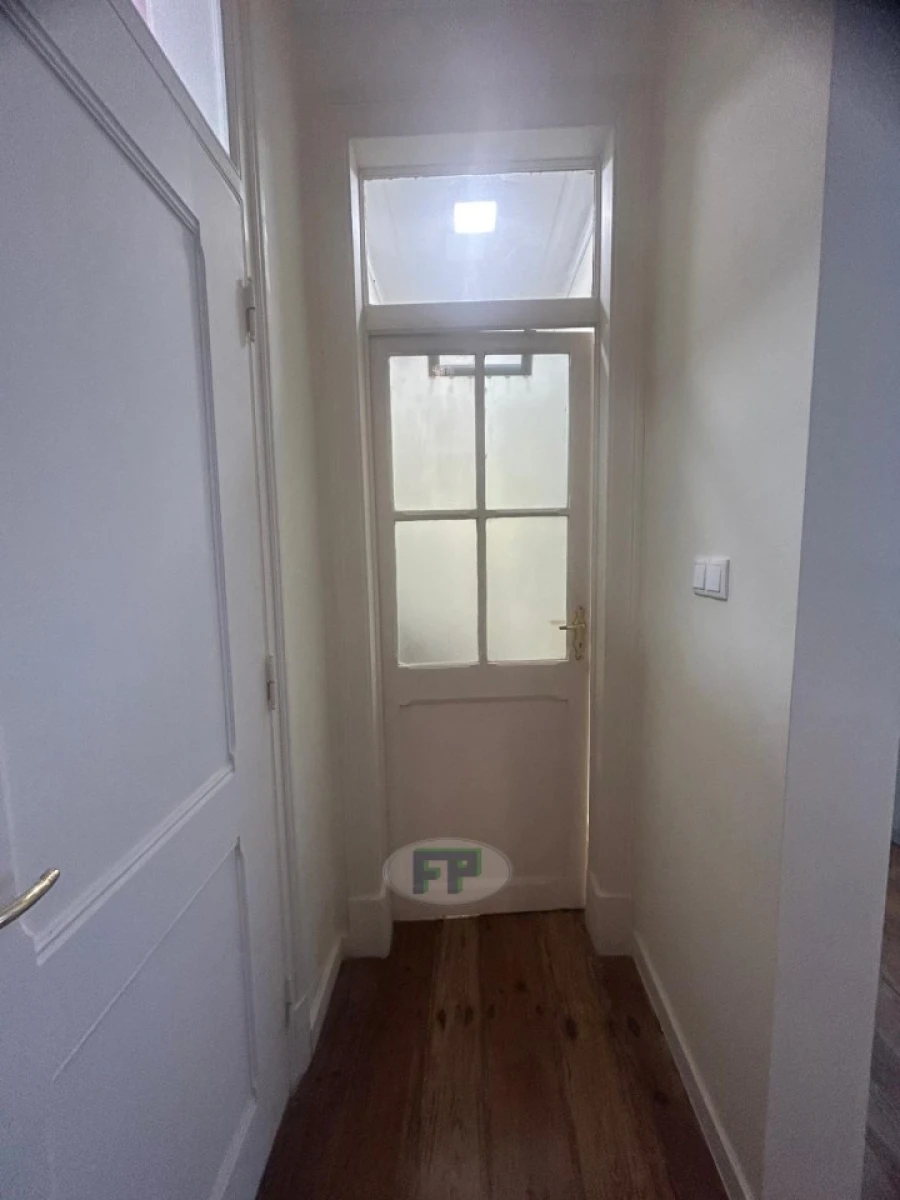 Apartamento T2 para Venda em Santa Maria Maior Foto 19