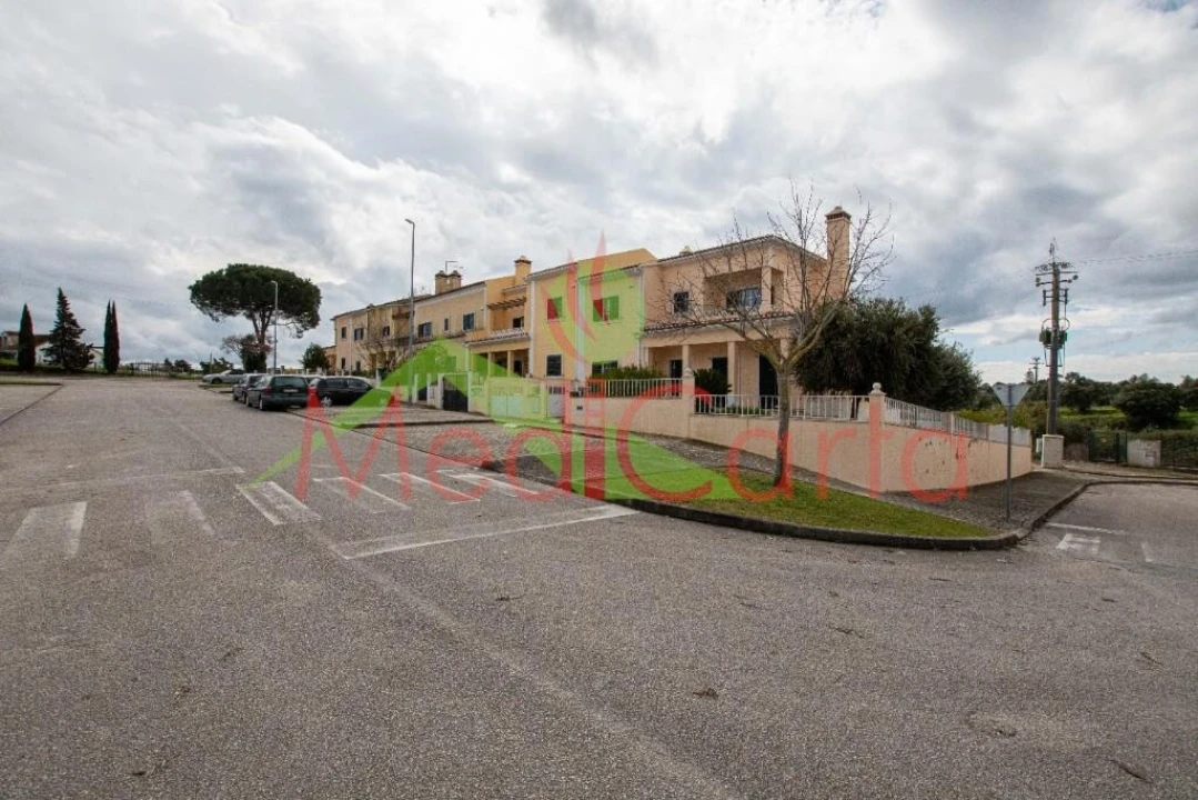 Moradia T4 para Venda em Cartaxo e Vale da Pinta Foto 27