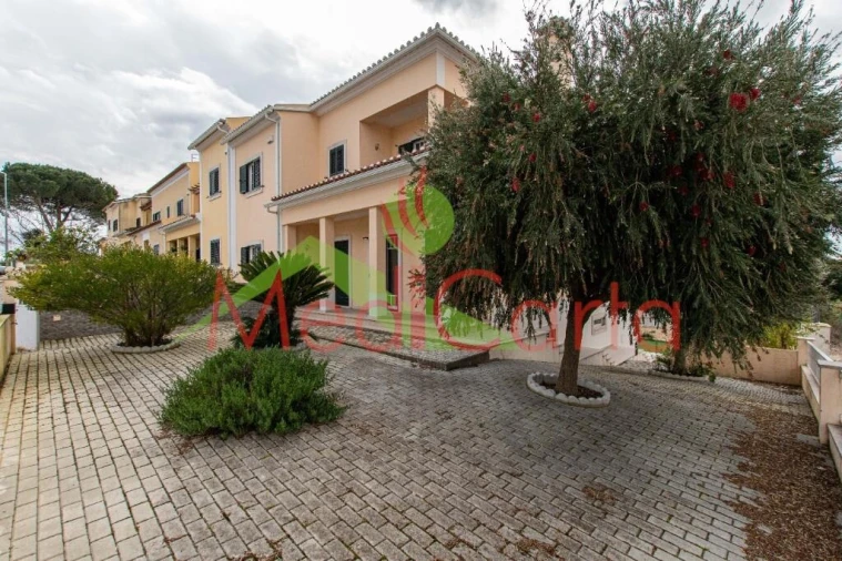 Moradia T4 para Venda em Cartaxo e Vale da Pinta