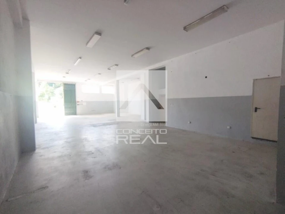 Armazém para Arrendamento em Lordelo Foto 5