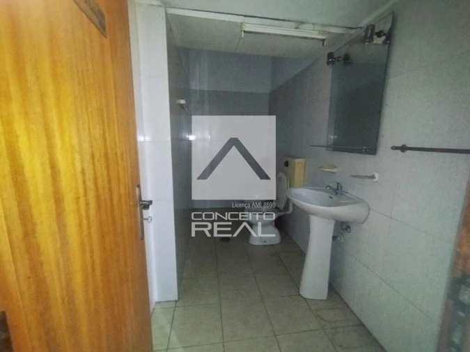 Armazém para Arrendamento em Lordelo Foto 10