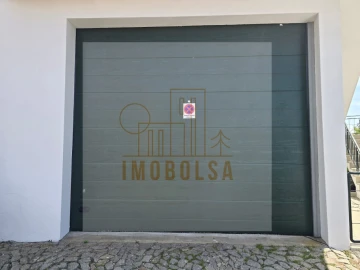 Armazém para Arrendamento em Antas e Abade de Vermoim