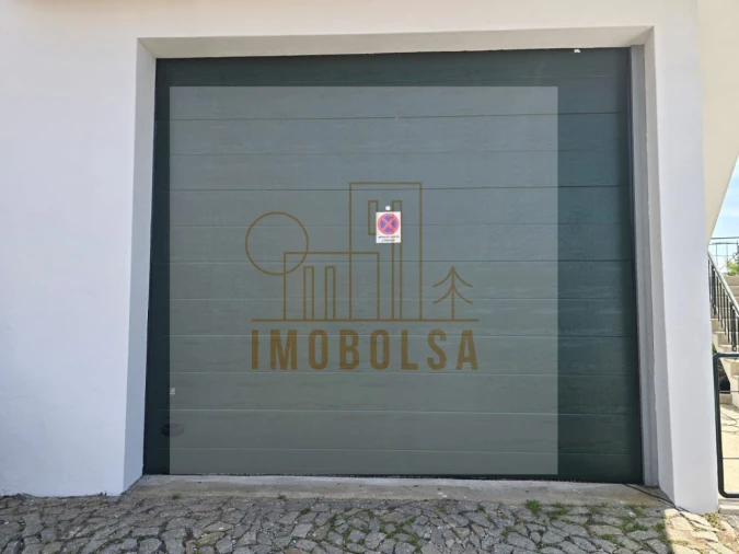 Armazém para Arrendamento em Antas e Abade de Vermoim