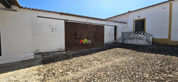 Moradia T5 para Venda em Albernoa e Trindade