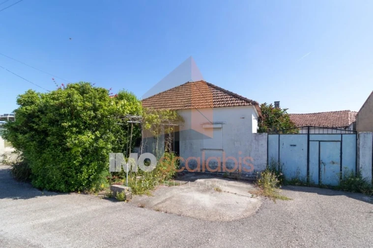 Moradia T3 para Venda em Pernes Foto 9