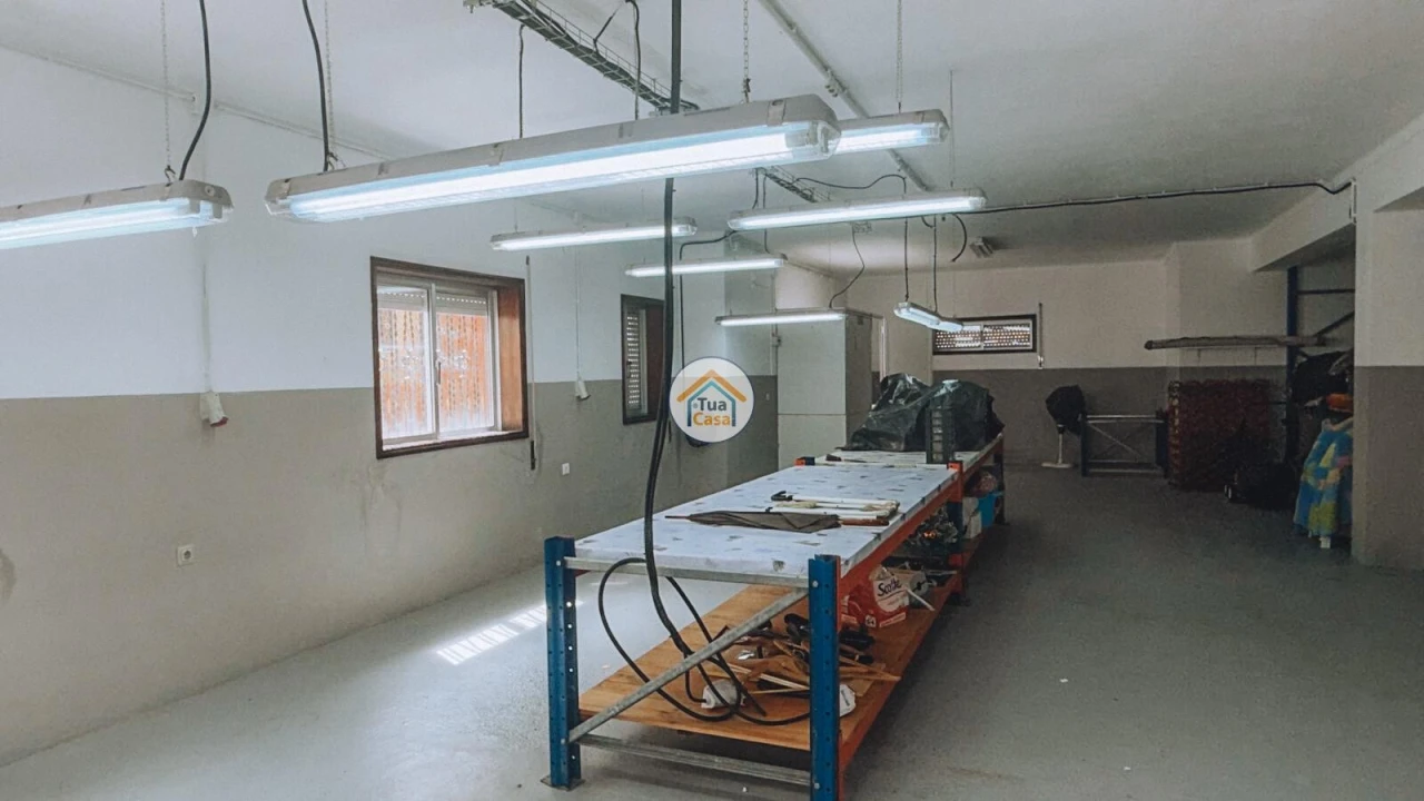 Moradia T3 para Venda em São Roque Foto 35