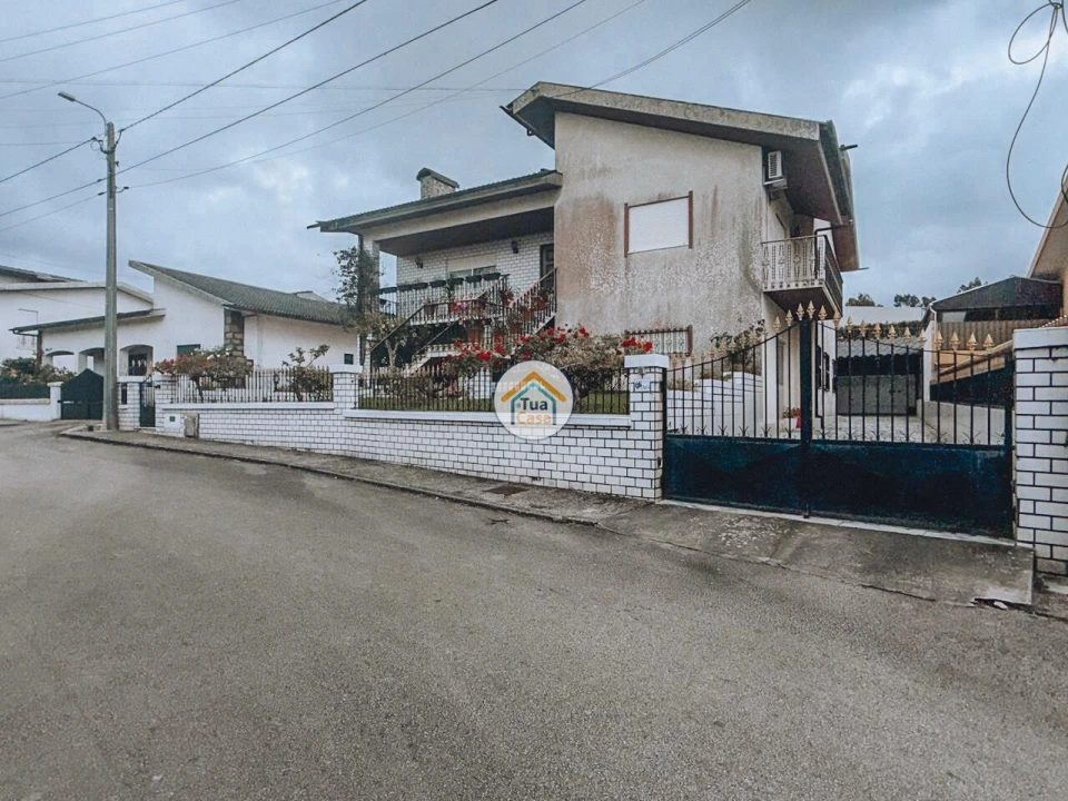 Moradia T3 para Venda em São Roque Foto 4