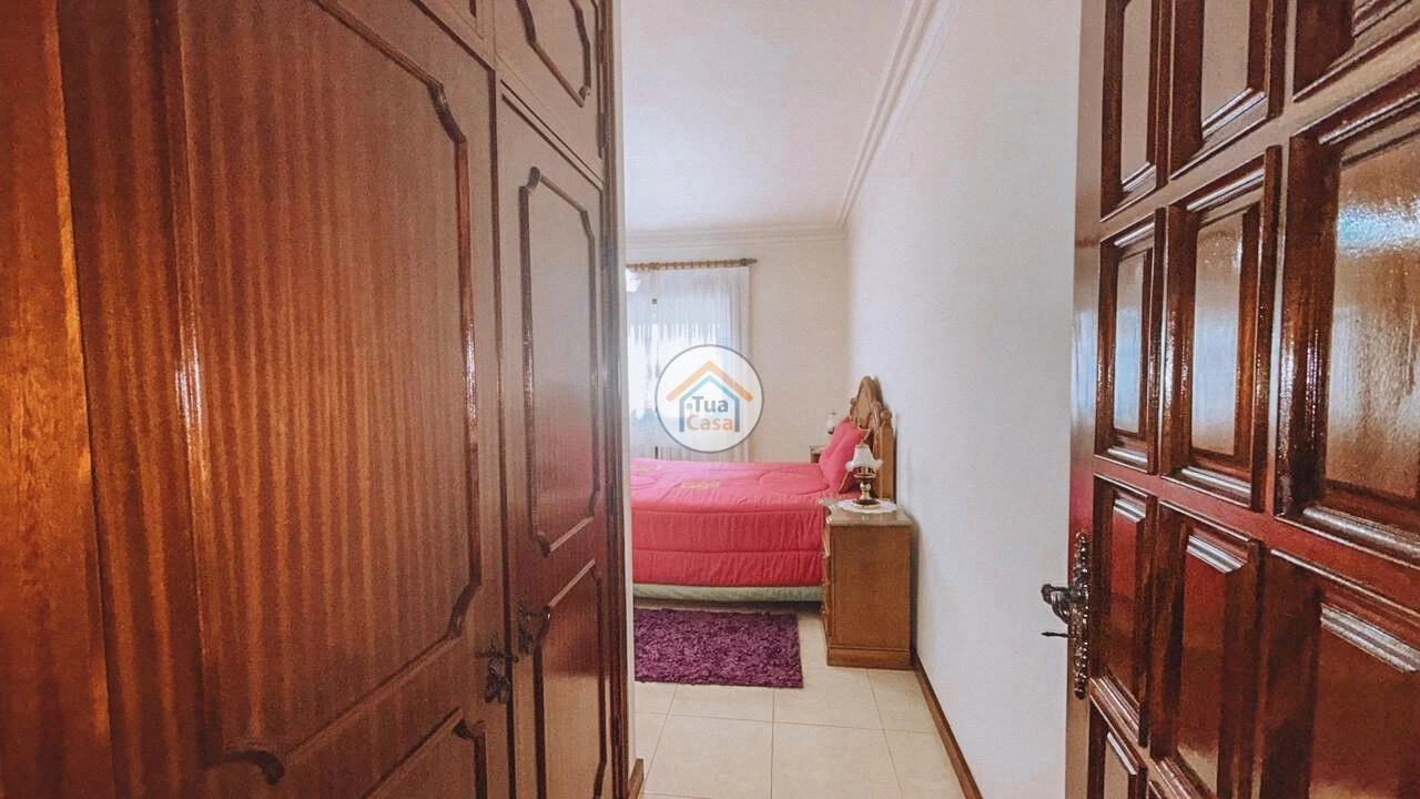 Moradia T3 para Venda em São Roque Foto 17