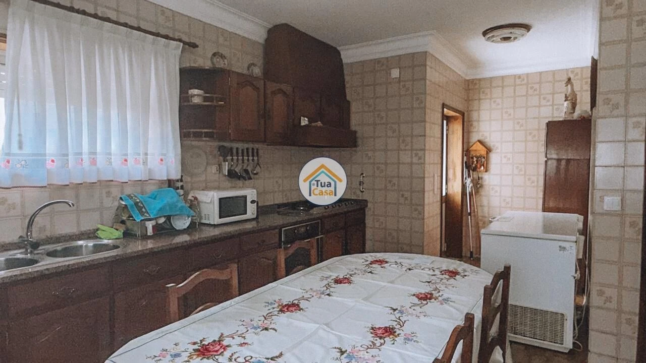 Moradia T3 para Venda em São Roque Foto 15