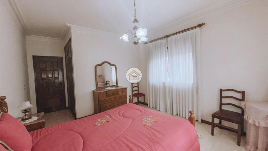 Moradia T3 para Venda em São Roque Foto 19