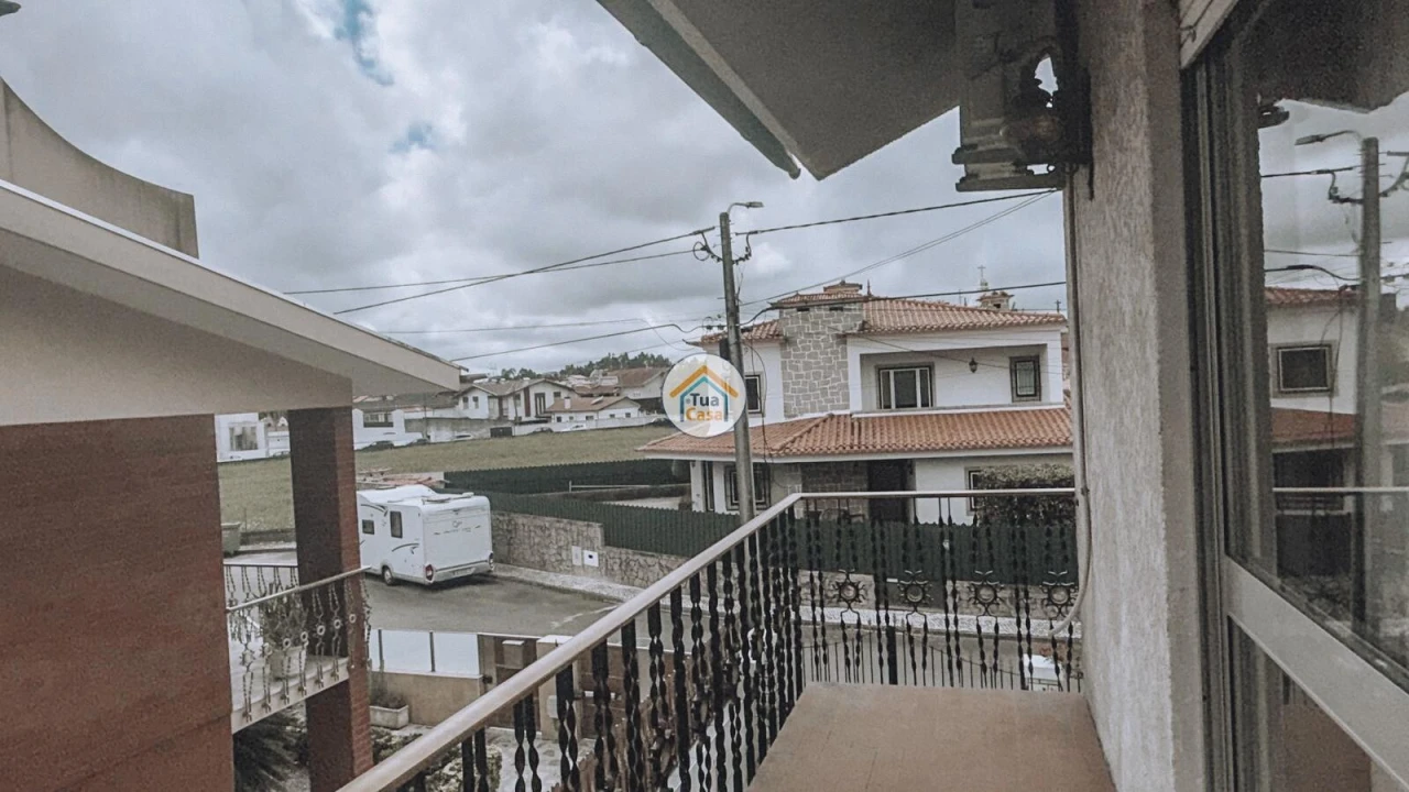 Moradia T3 para Venda em São Roque Foto 28