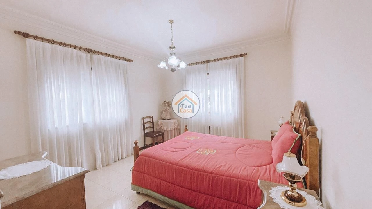 Moradia T3 para Venda em São Roque Foto 18