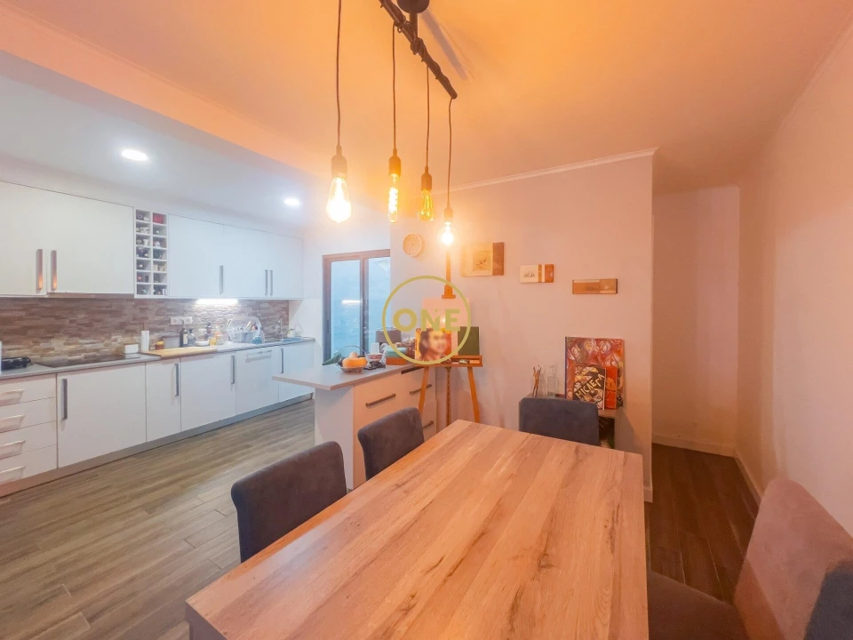 Moradia T2 para Venda em Ponta Delgada (São José) Foto 5