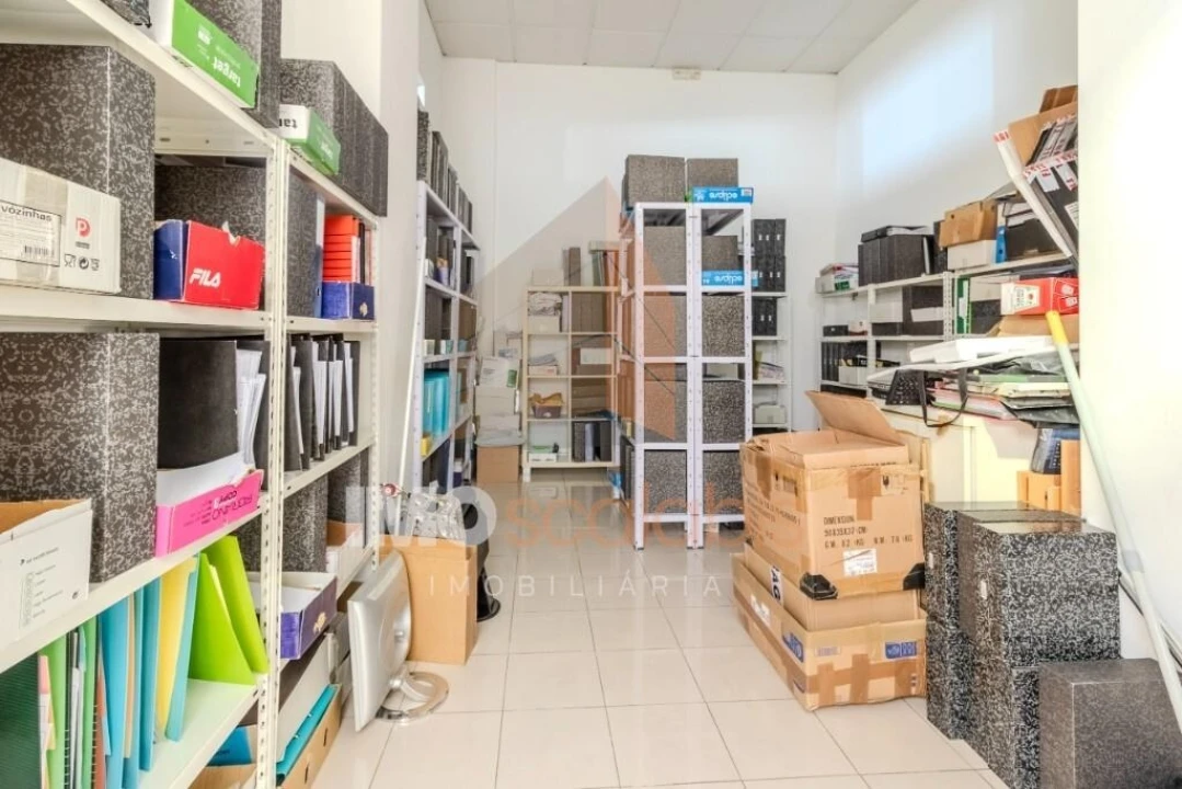 Loja para Venda em Romeira e Várzea Foto 14