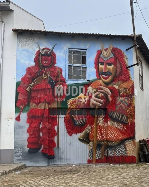 Moradia T4 para Venda em Salsas