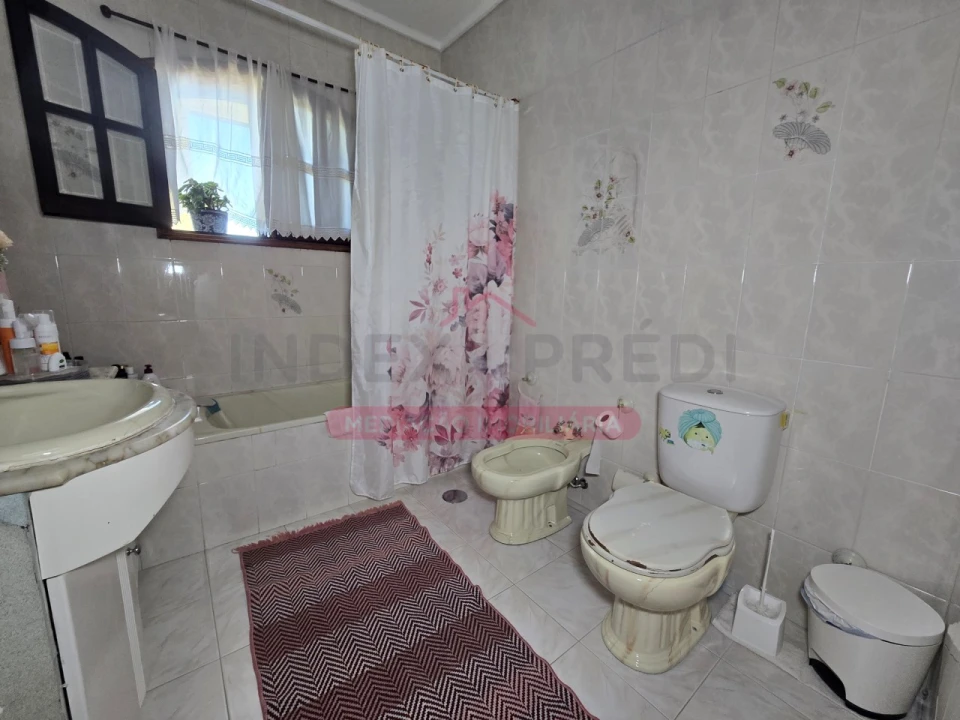 Moradia T3 para Venda em Santa Joana Foto 36