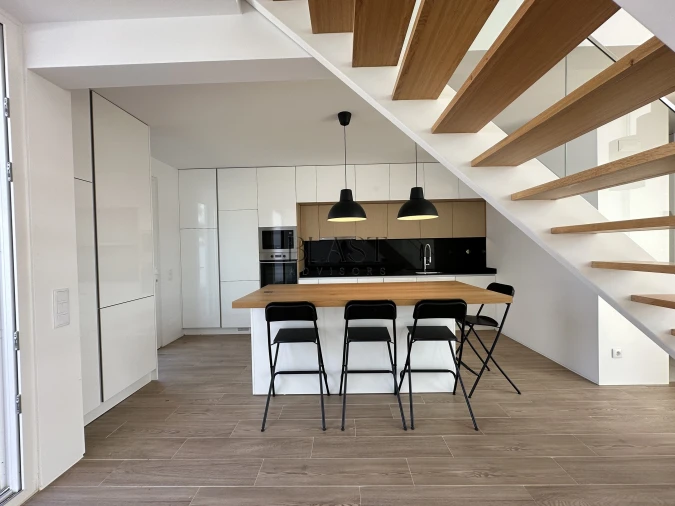 Moradia T3 para Venda em Sesimbra (Castelo) Foto 8